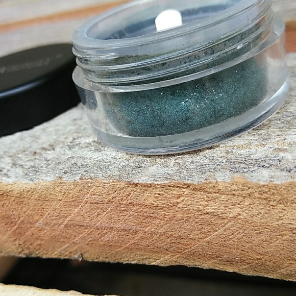 🆕Never Opened: MICA BEAUTY: SHIMMER POWDER - Picture 1 of 5